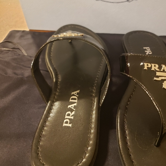 Prada flip flops - Picture 5 of 9